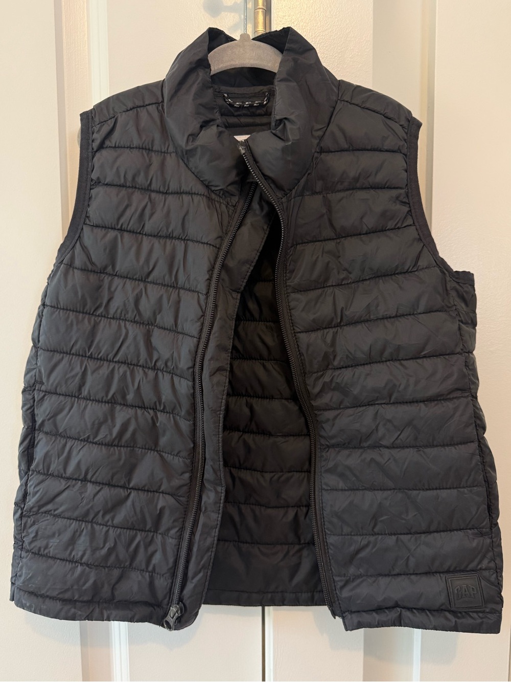 Gap Kids Water Resistant Black Puffer Vest Size XS